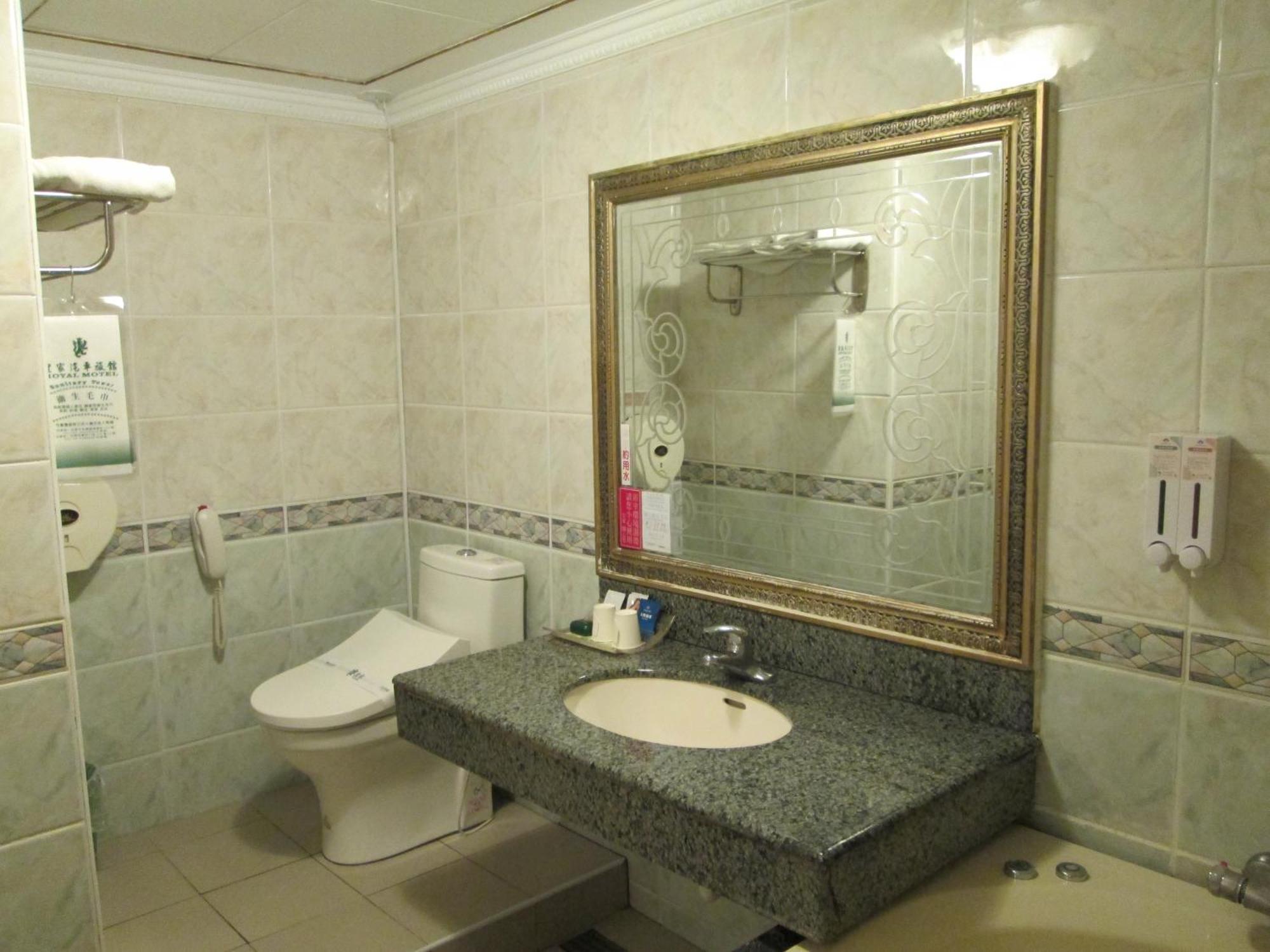 Huangjia Motel Tainan Exteriör bild