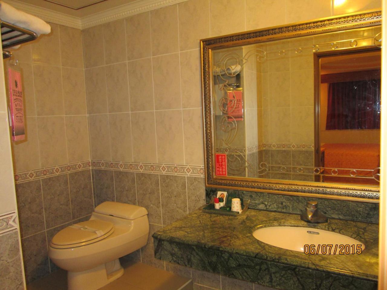 Huangjia Motel Tainan Exteriör bild